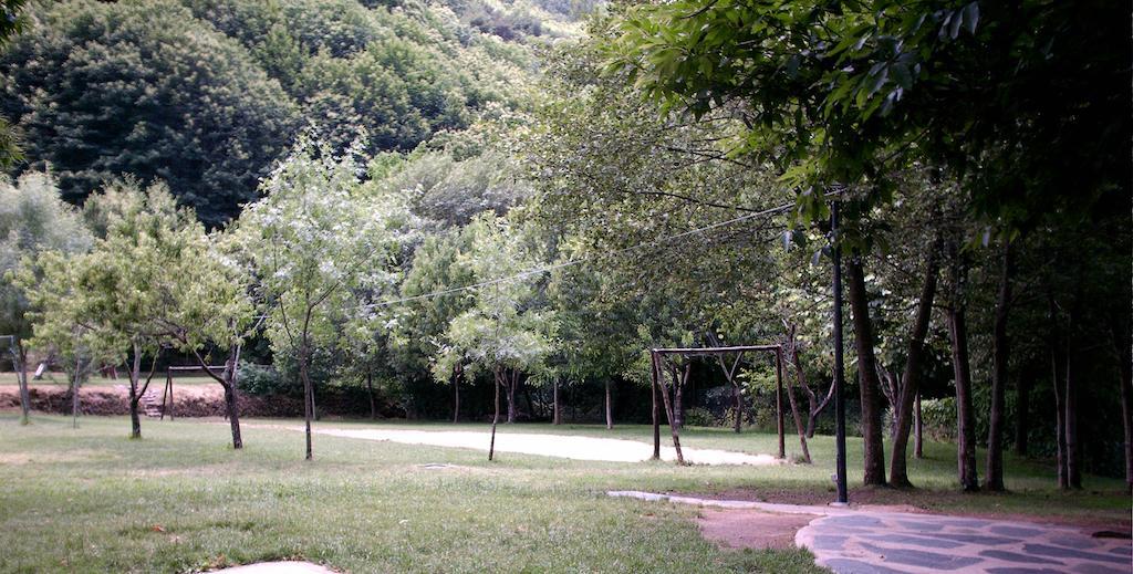 Albergue Turistico Valle Del Ambroz Hervás Exteriér fotografie