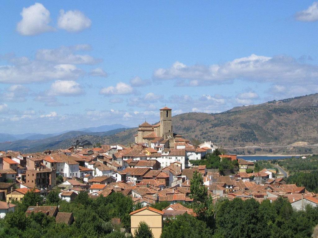 Albergue Turistico Valle Del Ambroz Hervás Exteriér fotografie